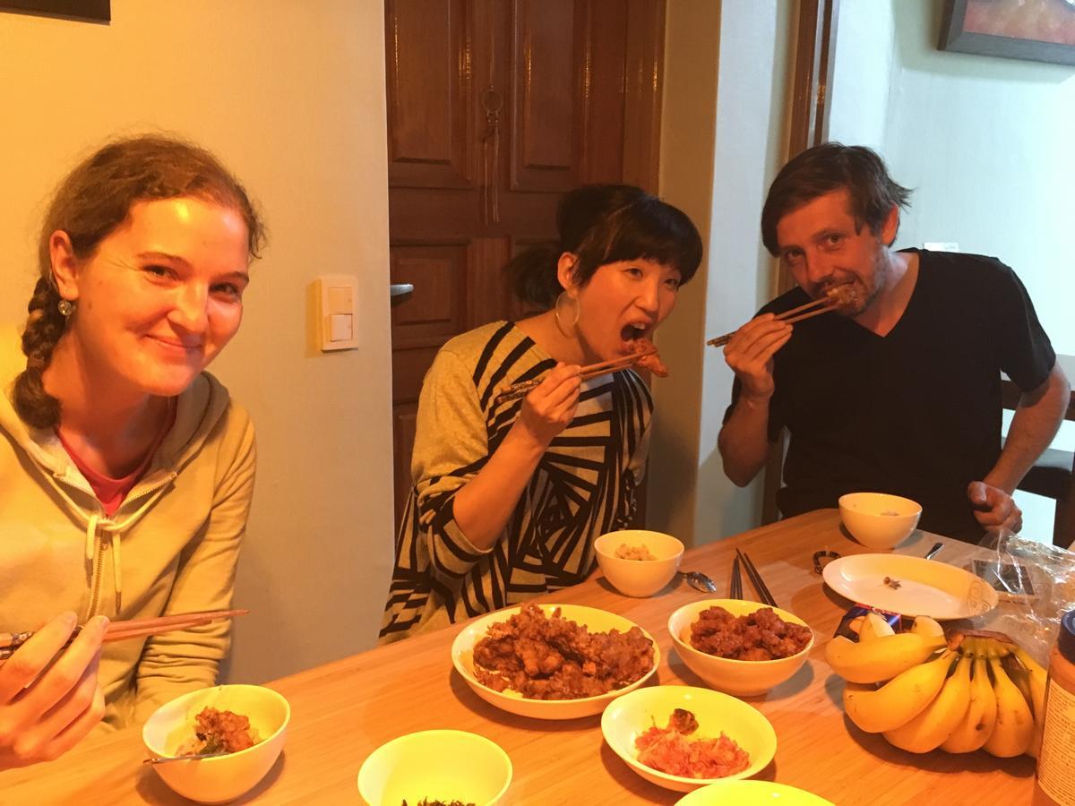 Busan Backpackers Екстериор снимка