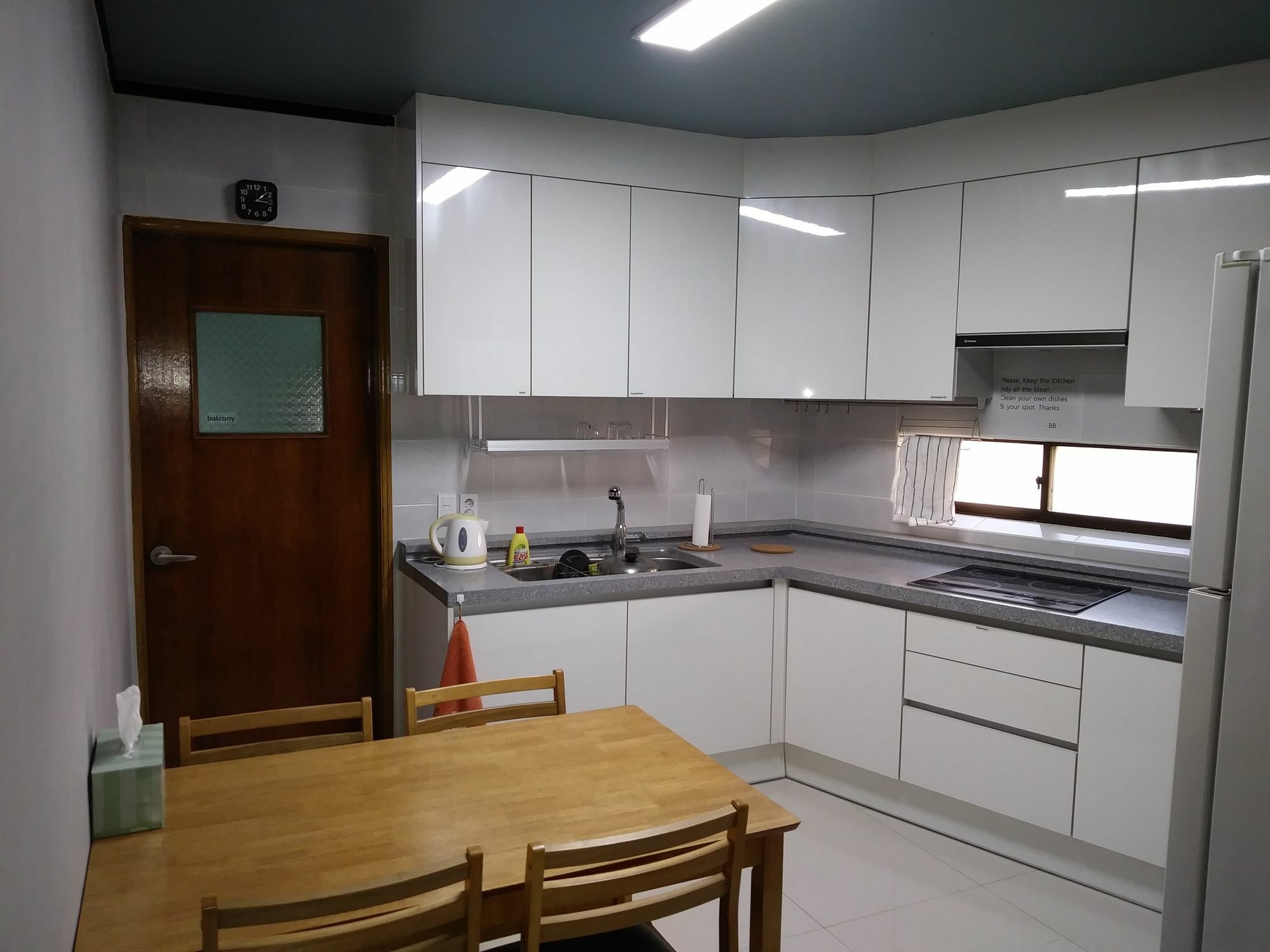 Busan Backpackers Екстериор снимка